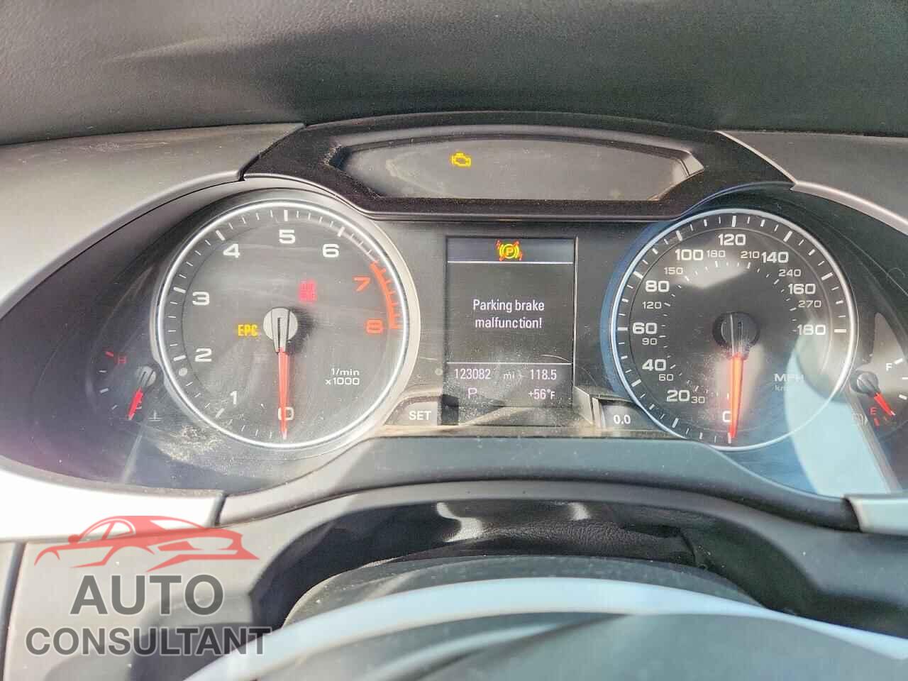 AUDI A4 2012 - WAUFFAFL7CN015096