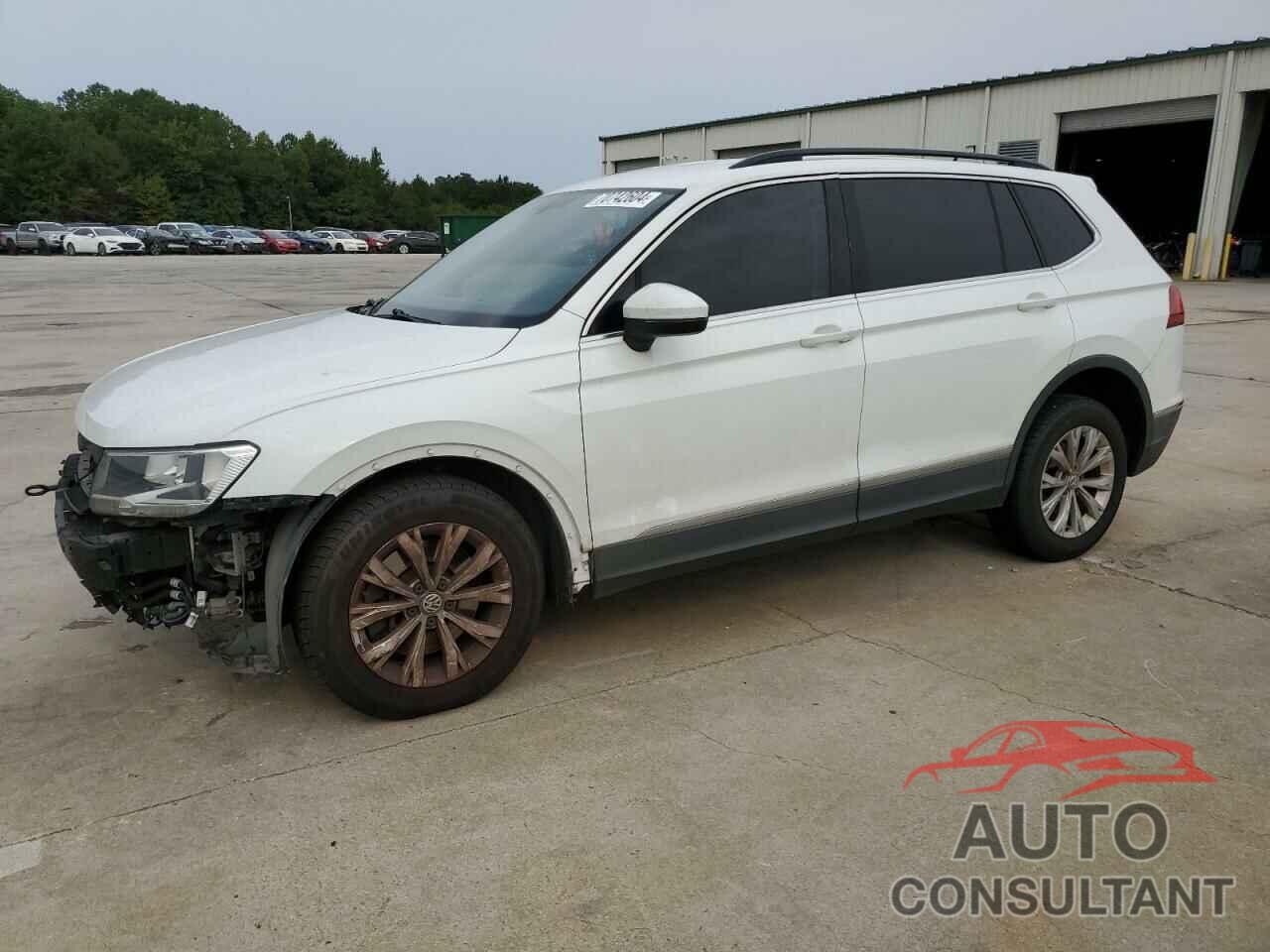 VOLKSWAGEN TIGUAN 2018 - 3VV2B7AX2JM100575