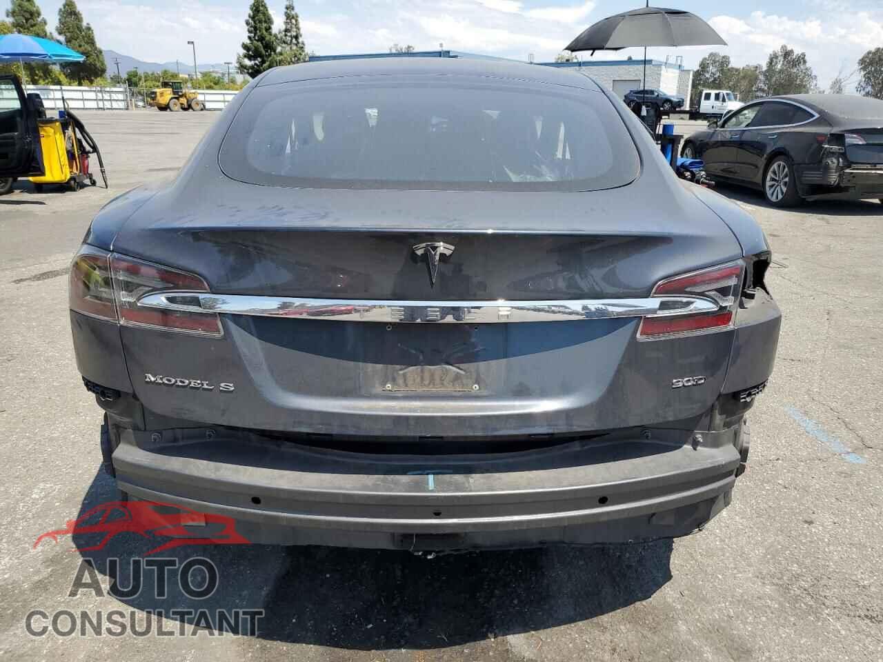 TESLA MODEL S 2017 - 5YJSA1E27HF216026