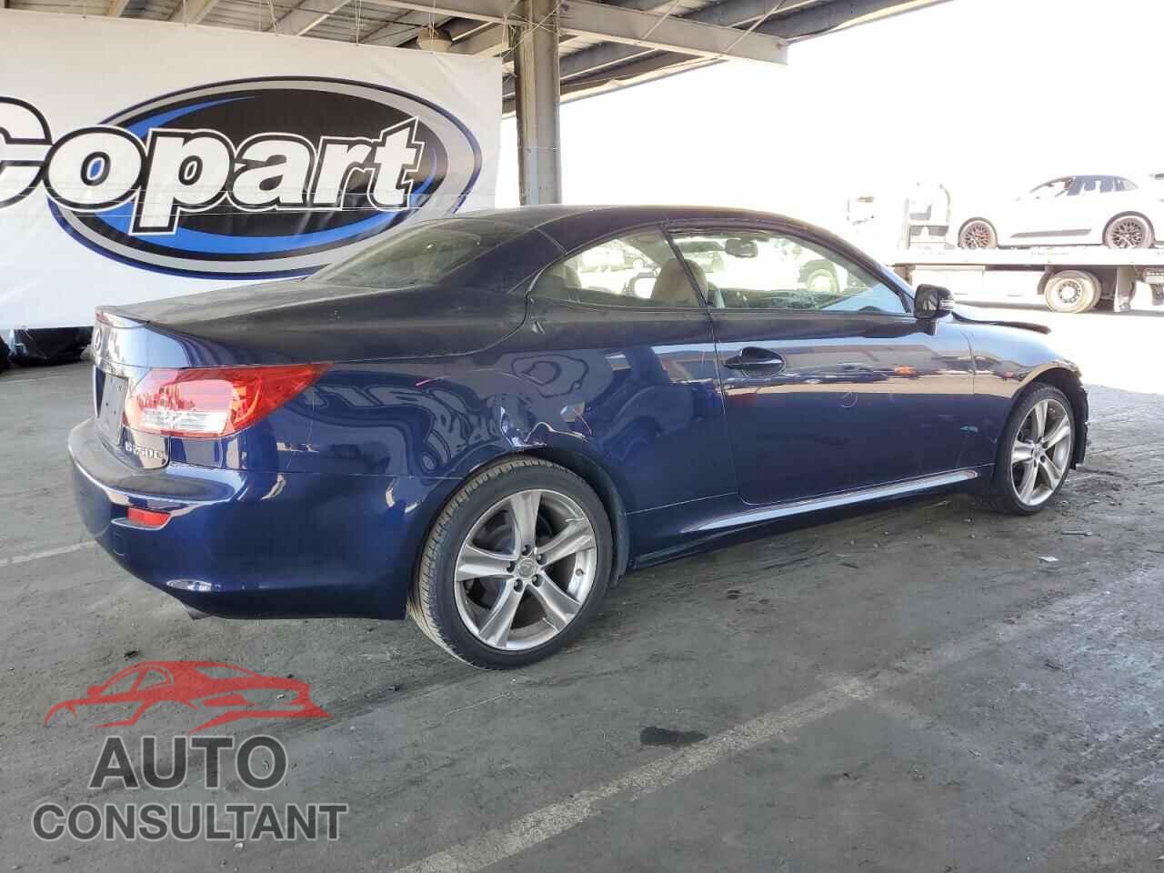 LEXUS IS 2014 - JTHFF2C21E2529405