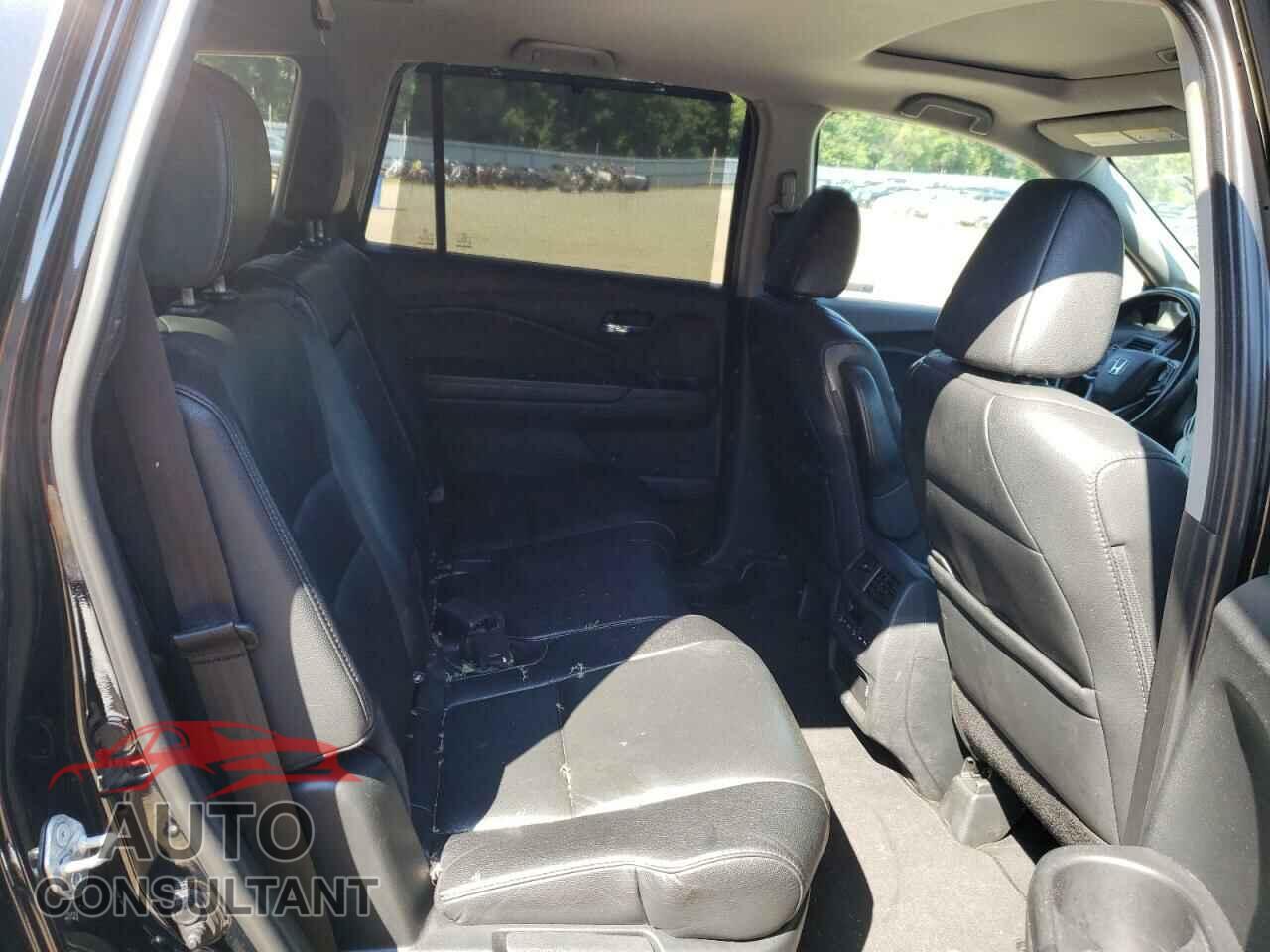 HONDA PILOT 2021 - 5FNYF6H58MB020086