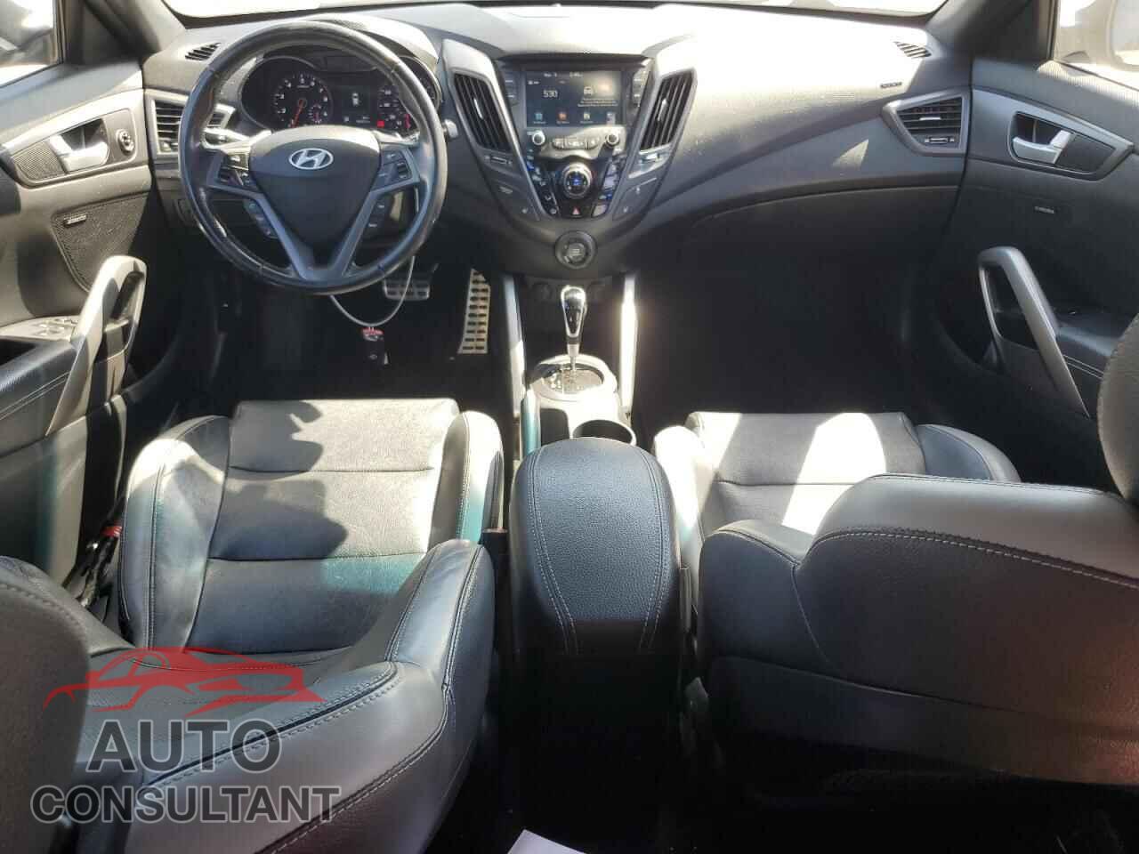 HYUNDAI VELOSTER 2017 - KMHTC6AE5HU314762