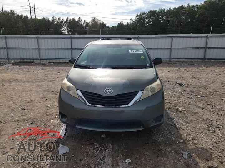 TOYOTA SIENNA 2011 - 5TDJK3DC6BS005546