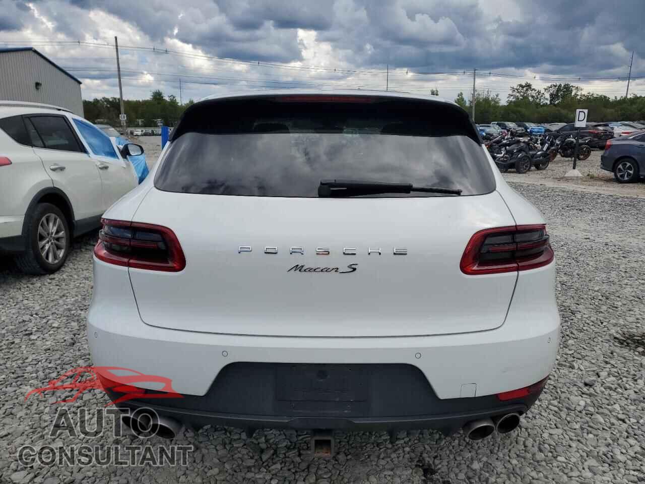 PORSCHE MACAN 2017 - WP1AB2A55HLB15318