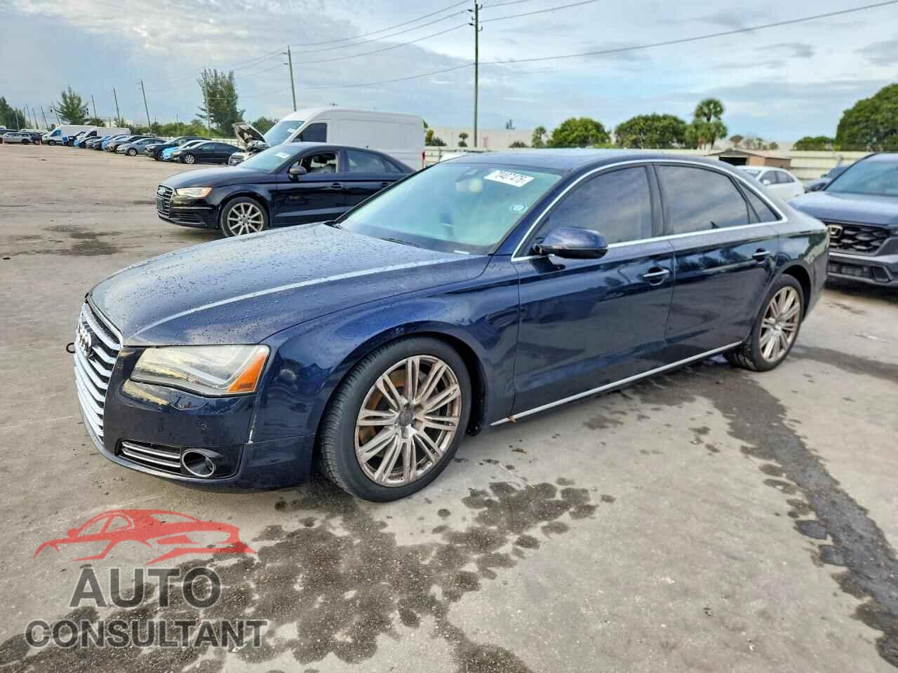 AUDI A8 2011 - WAURVAFD2BN018155