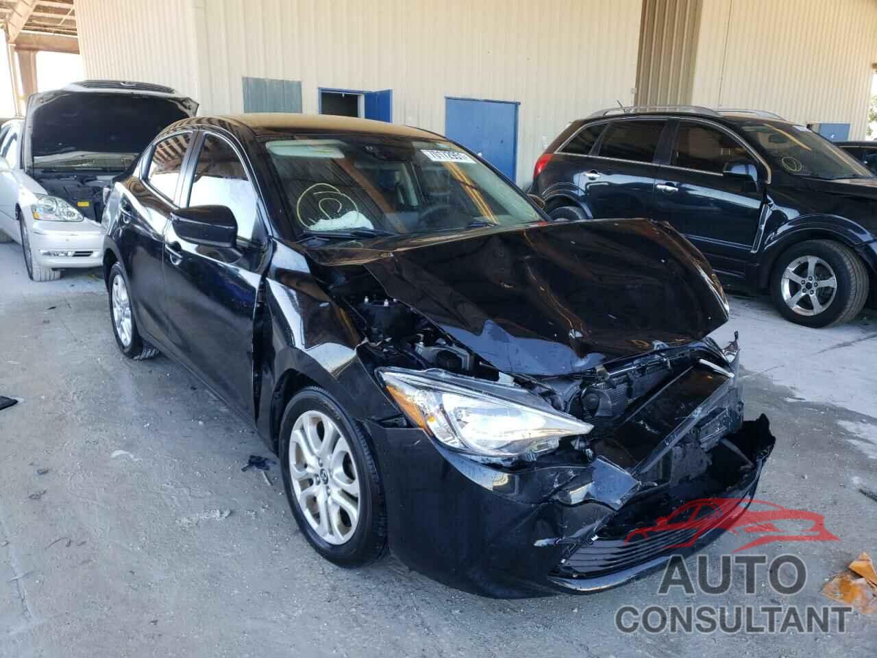 TOYOTA YARIS 2018 - 3MYDLBYV6JY306715