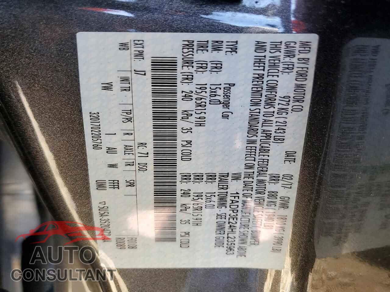 FORD FOCUS 2017 - 1FADP3E24HL235963