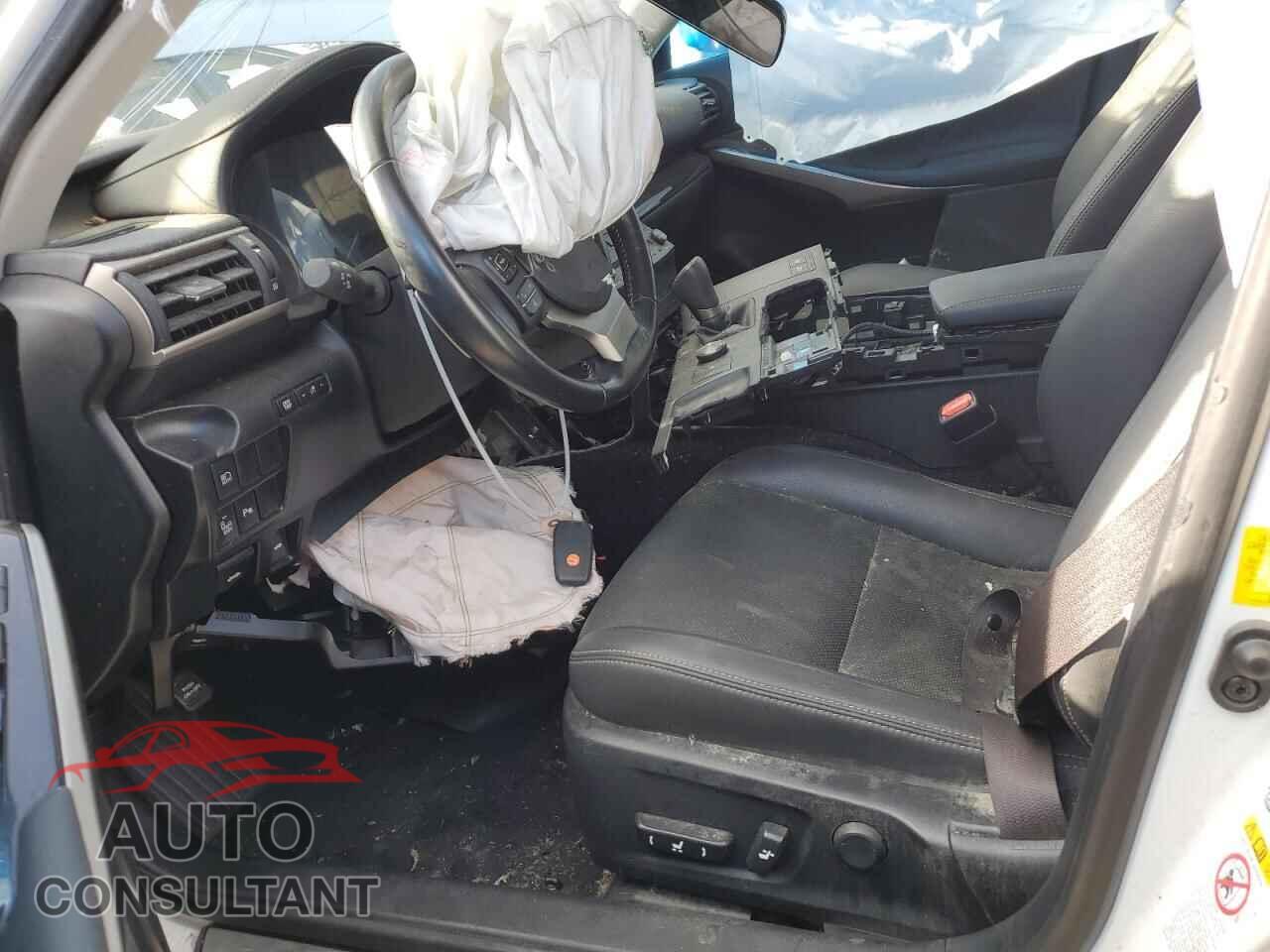 LEXUS IS 2017 - JTHBA1D26H5039616