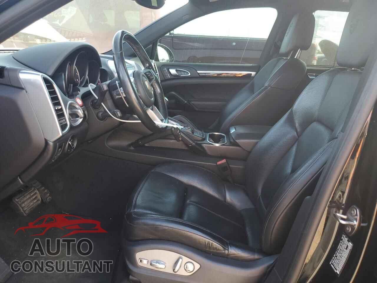 PORSCHE CAYENNE 2017 - WP1AA2A24HKA82939