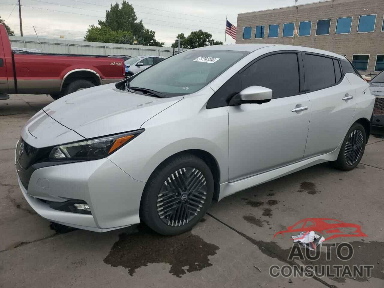 NISSAN LEAF 2023 - 1N4CZ1CV4PC551353