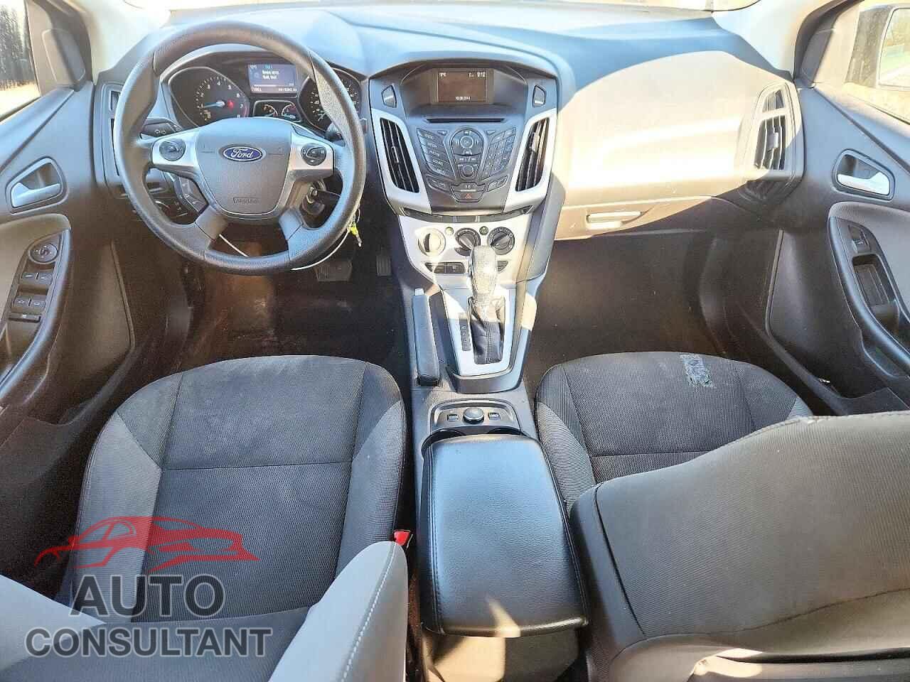FORD FOCUS 2014 - 1FADP3F27EL364743