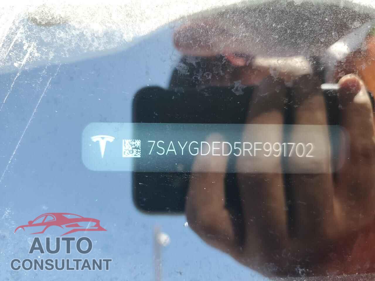 TESLA MODEL Y 2024 - 7SAYGDED5RF991702