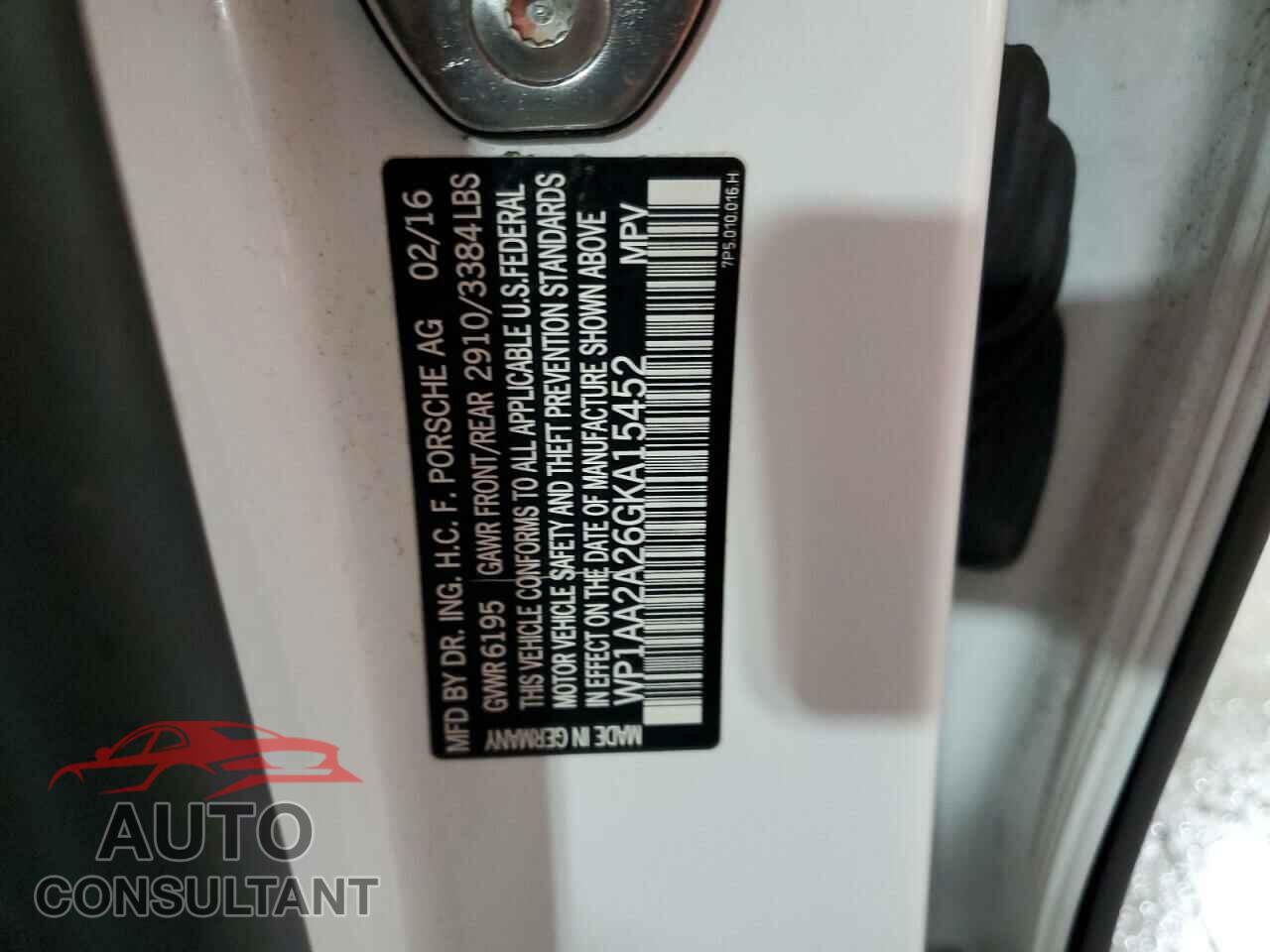 PORSCHE CAYENNE 2016 - WP1AA2A26GKA15452