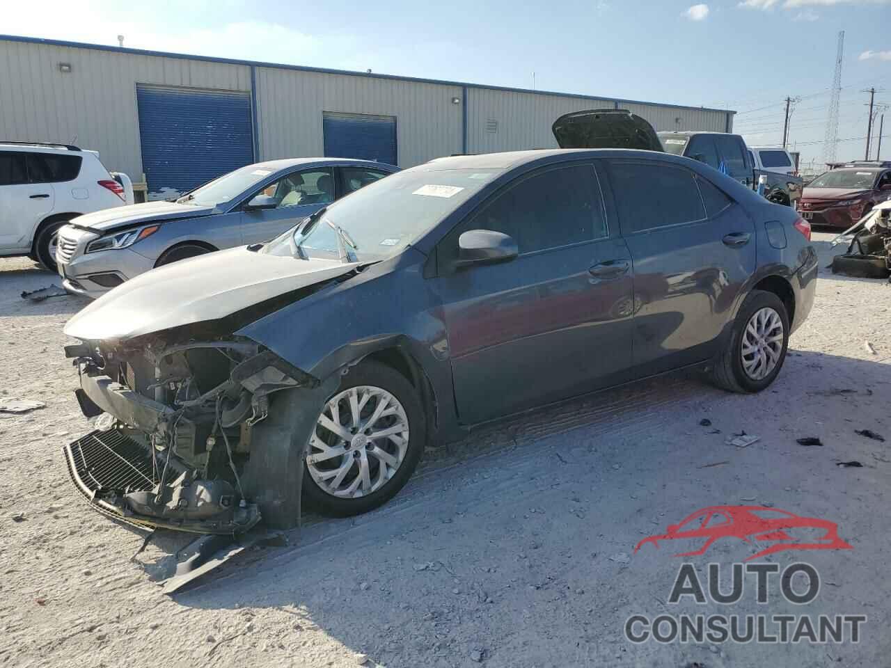 TOYOTA COROLLA 2017 - 5YFBURHE8HP648401
