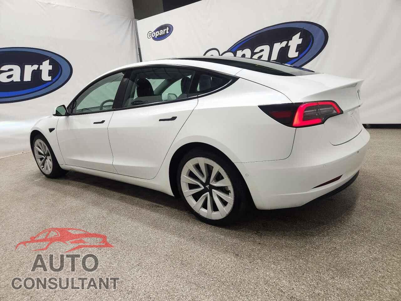 TESLA MODEL 3 2022 - 5YJ3E1EA8NF304336