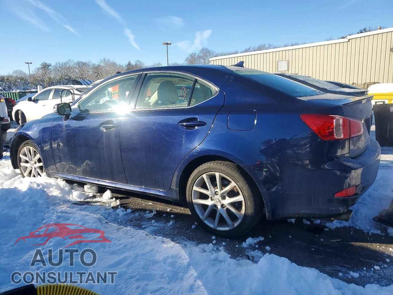 LEXUS IS 2011 - JTHCF5C29B5046713