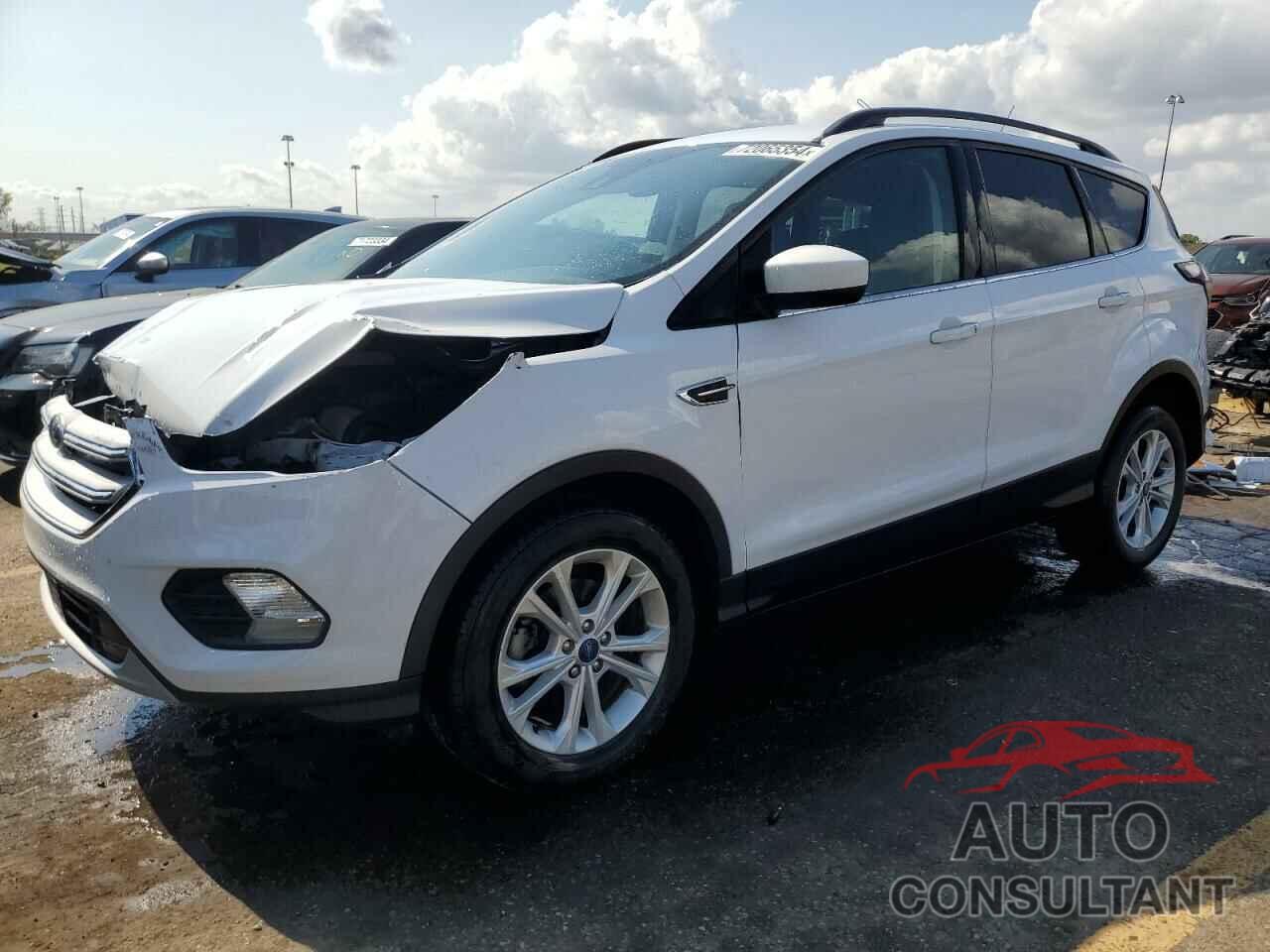 FORD ESCAPE 2018 - 1FMCU0GD4JUC57324