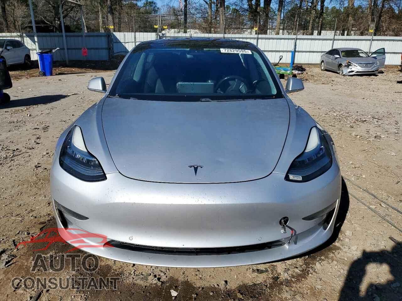TESLA MODEL 3 2018 - 5YJ3E1EA3JF048519
