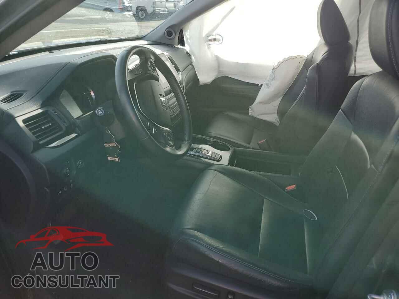 HONDA PILOT 2017 - 5FNYF6H99HB095050