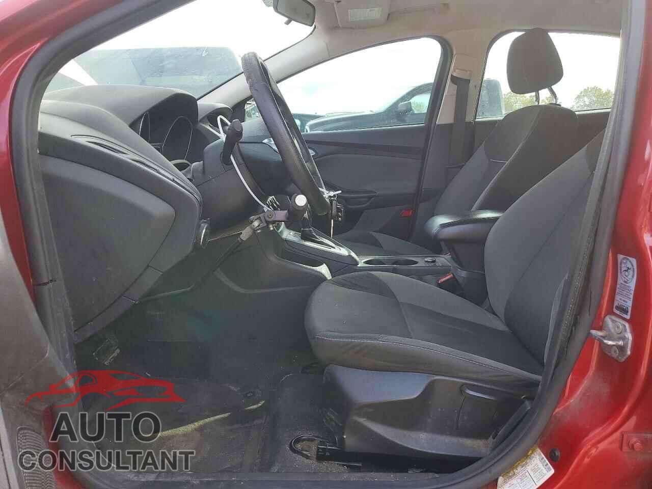 FORD FOCUS 2012 - 1FAHP3F26CL383492