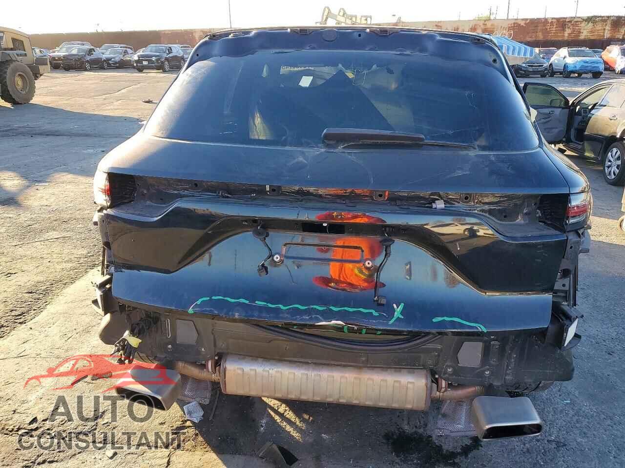 PORSCHE CAYENNE 2021 - WP1AA2AY7MDA09907