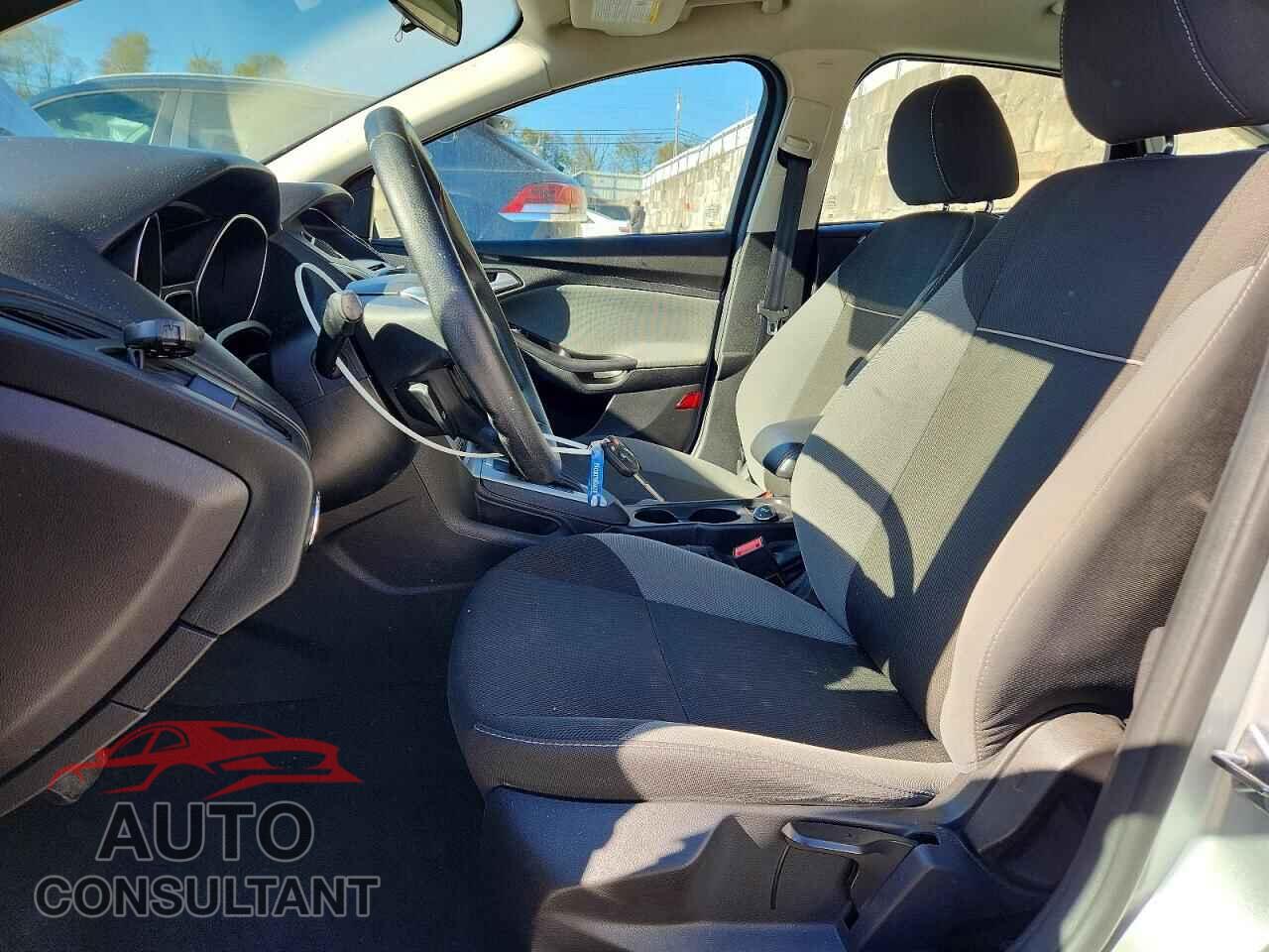 FORD FOCUS 2014 - 1FADP3F21EL438514