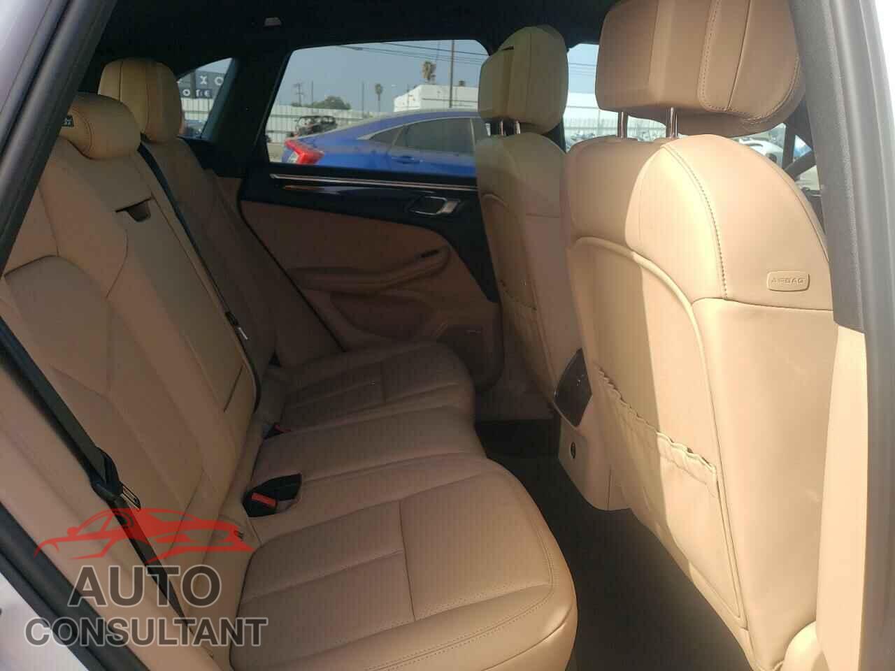 PORSCHE MACAN 2021 - WP1AA2A59MLB13830