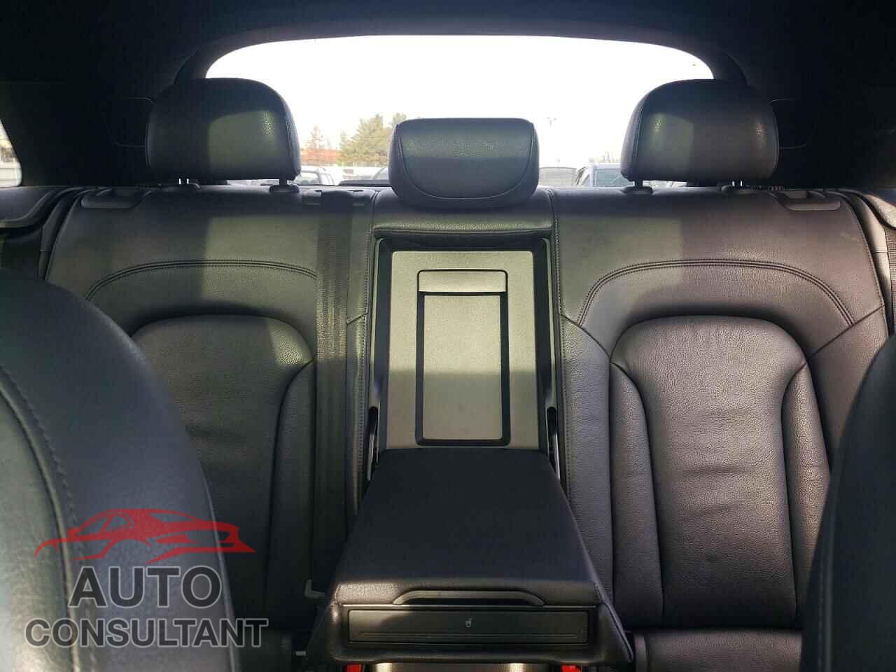 AUDI Q3 2017 - WA1ECCFS7HR006452