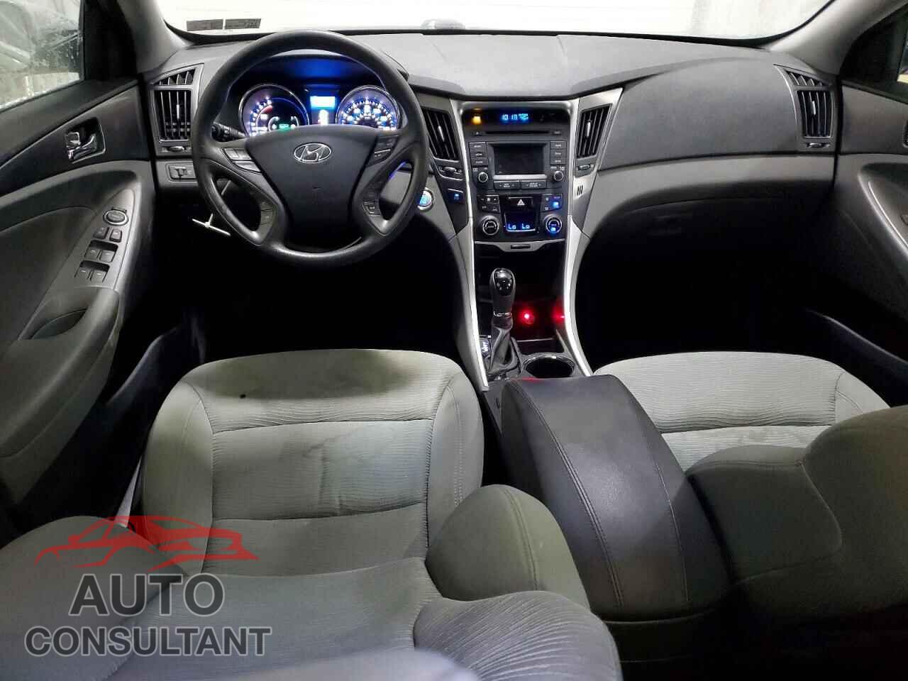 HYUNDAI SONATA 2014 - KMHEC4A48EA116582