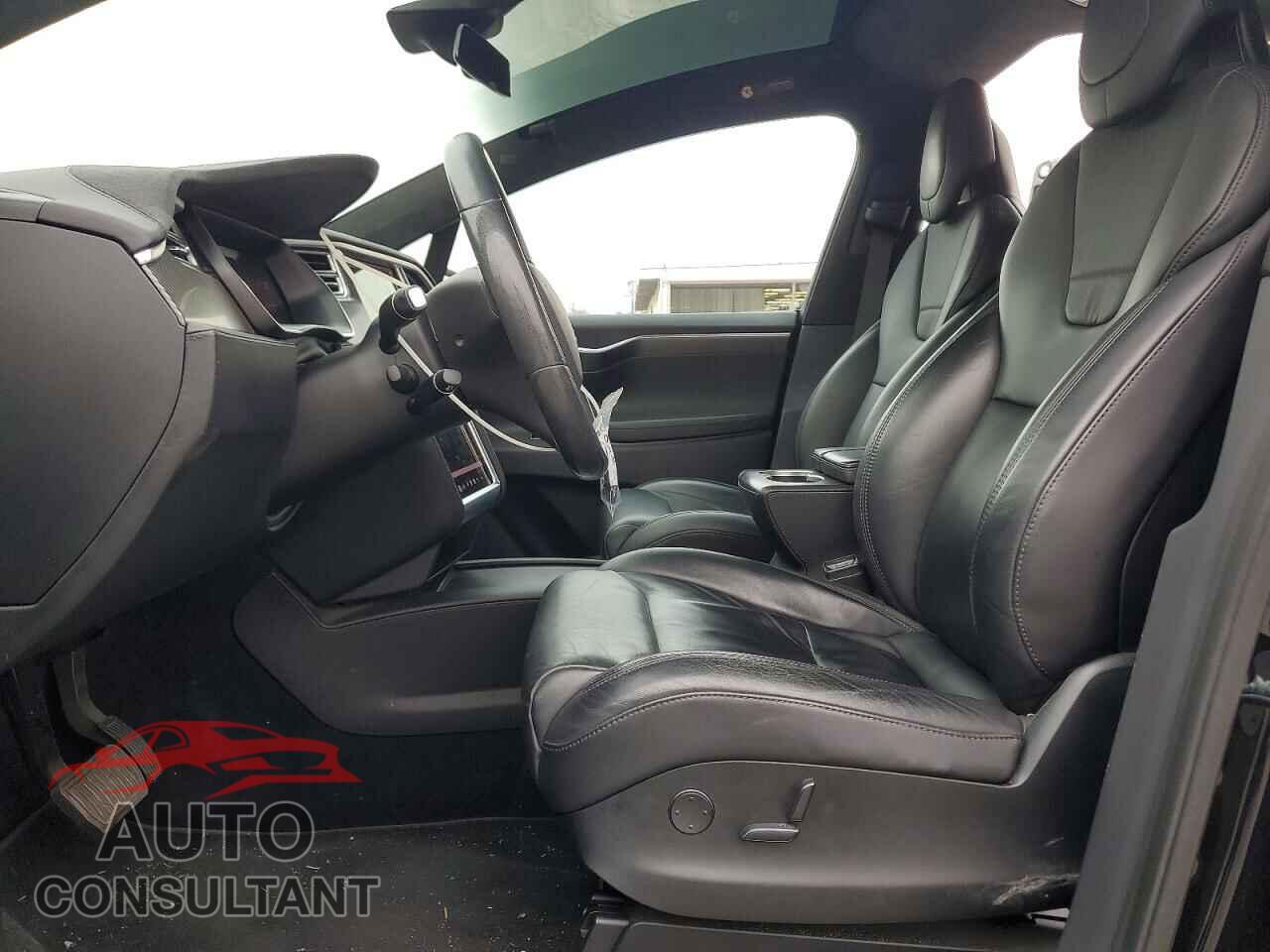 TESLA MODEL X 2017 - 5YJXCDE27HF044470