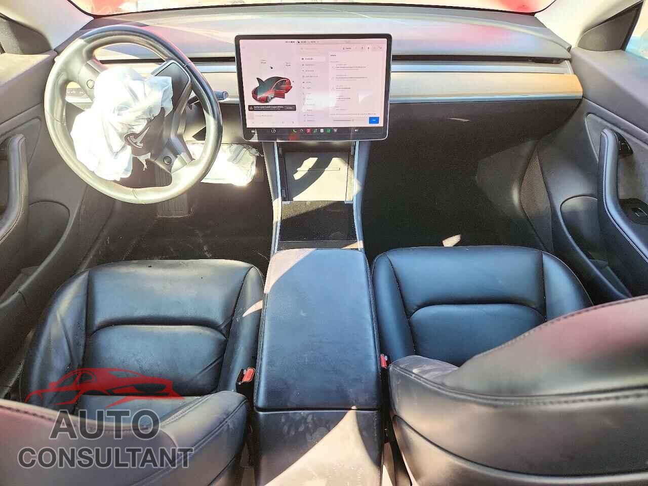 TESLA MODEL 3 2018 - 5YJ3E1EB6JF065453