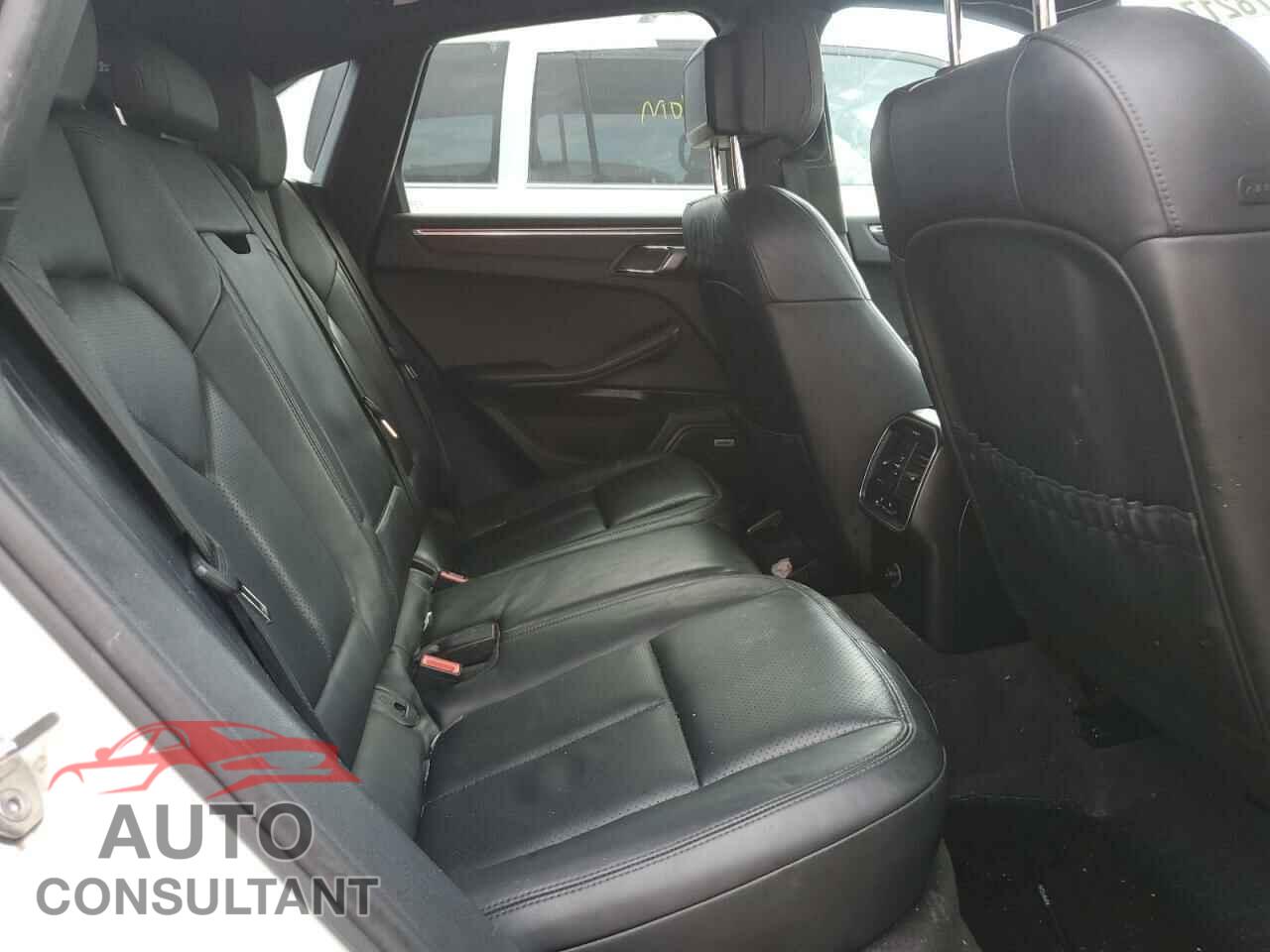 PORSCHE MACAN 2017 - WP1AG2A54HLB51177