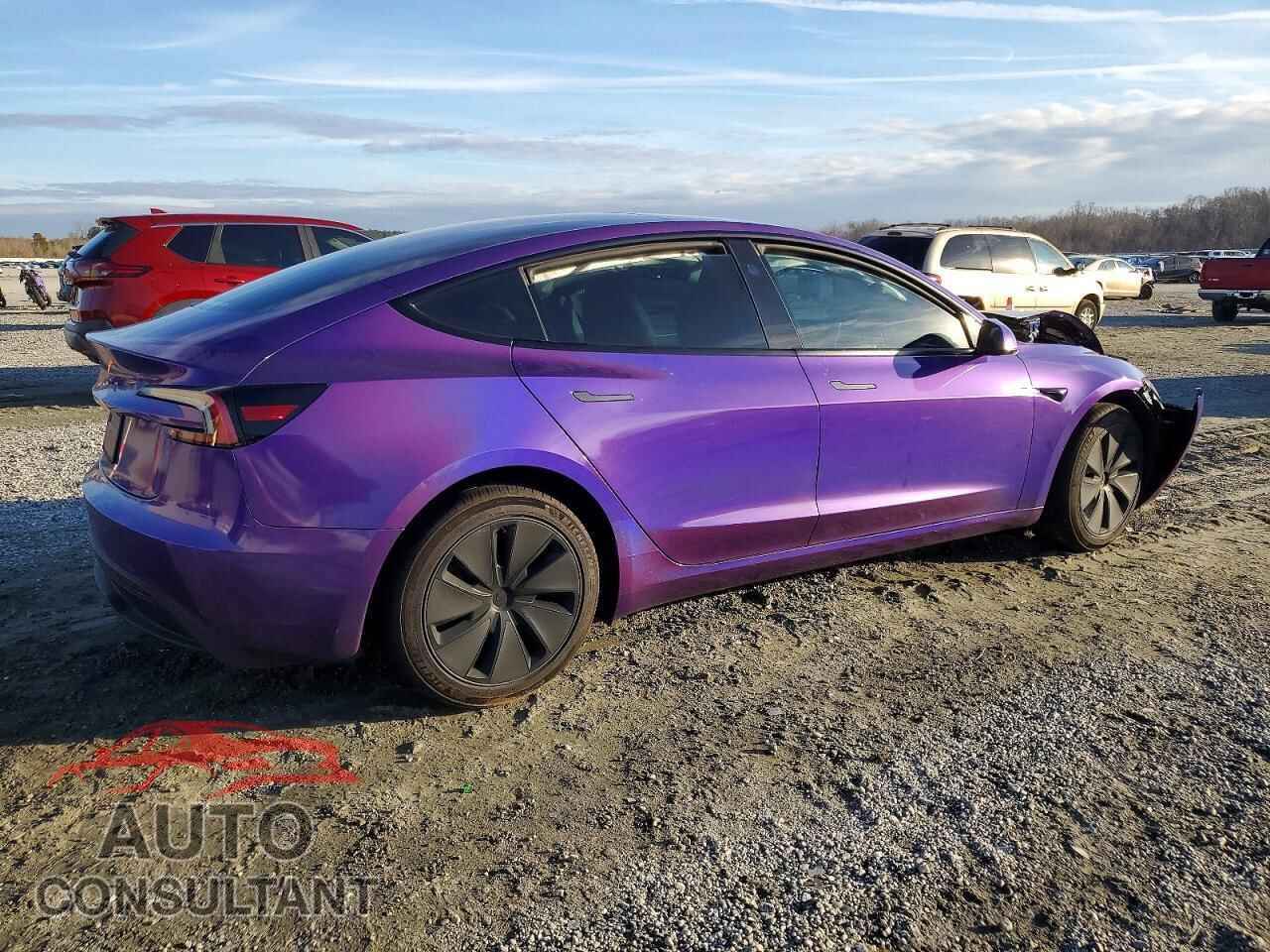 TESLA MODEL 3 2024 - 5YJ3E1EA2RF825459