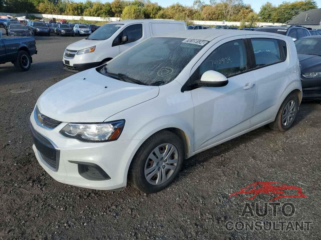 CHEVROLET SONIC 2019 - 1G1JG6SBXK4107126