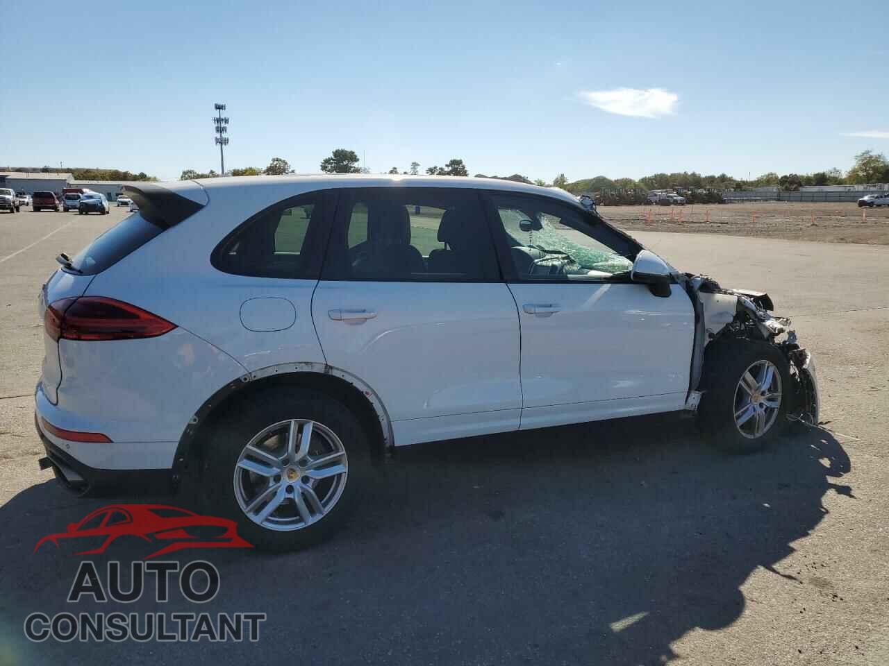 PORSCHE CAYENNE 2016 - WP1AA2A24GLA10468