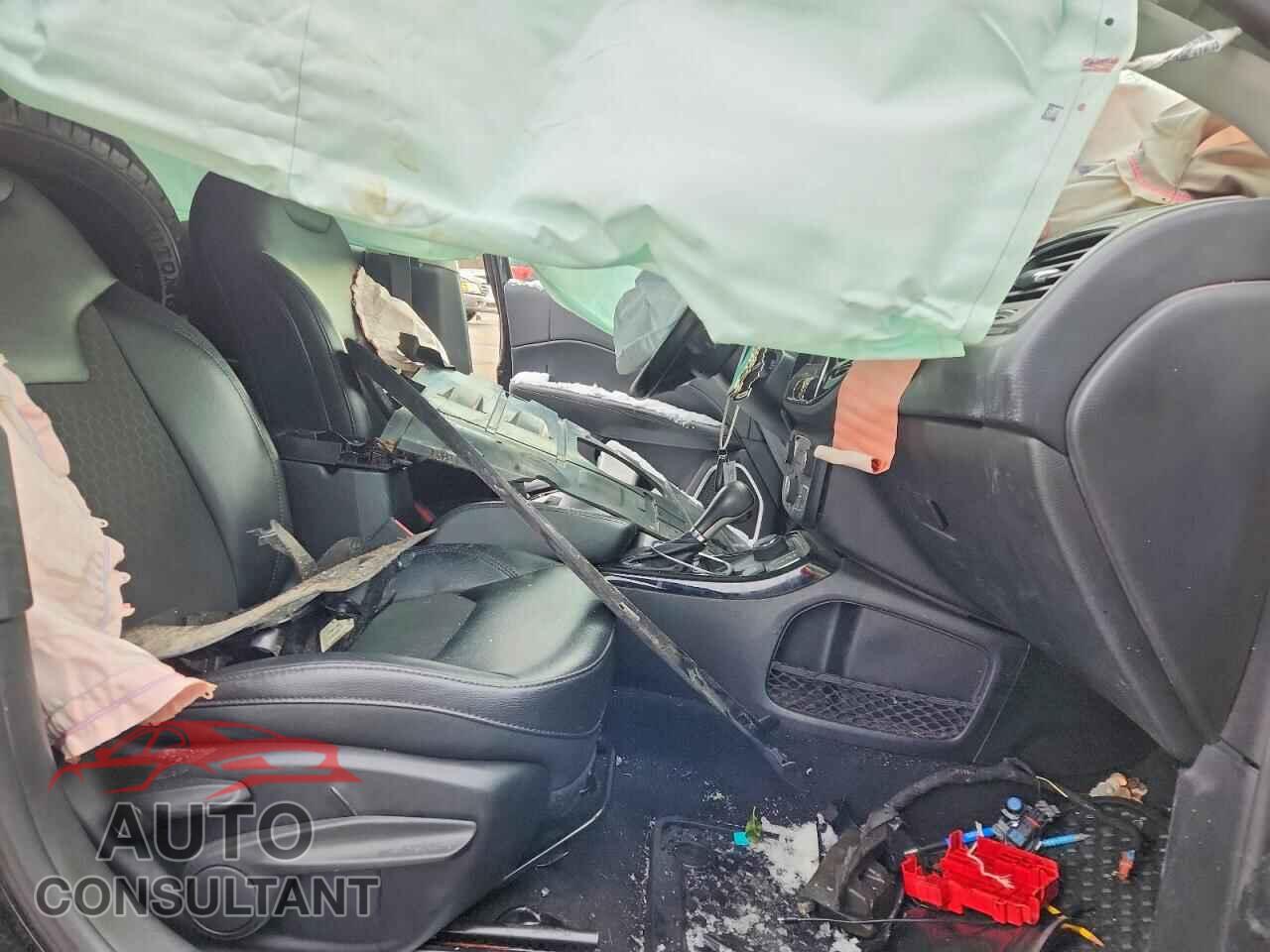JEEP COMPASS 2019 - 3C4NJDBB8KT648636