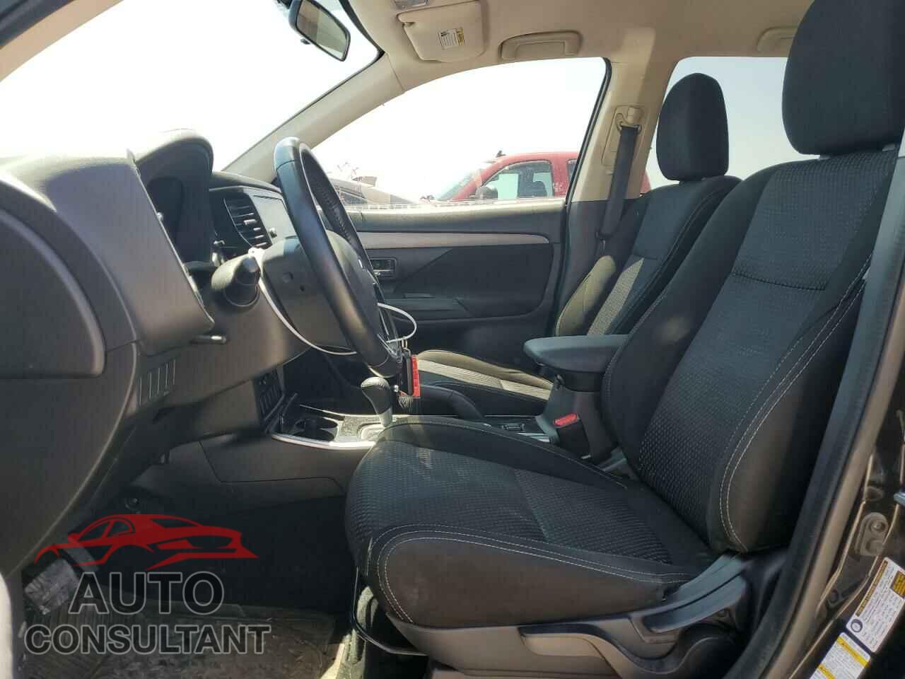 MITSUBISHI OUTLANDER 2017 - JA4AD3A3XHZ066155