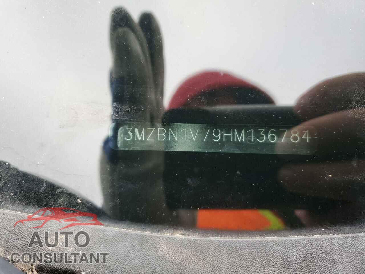 MAZDA 3 2017 - 3MZBN1V79HM136784