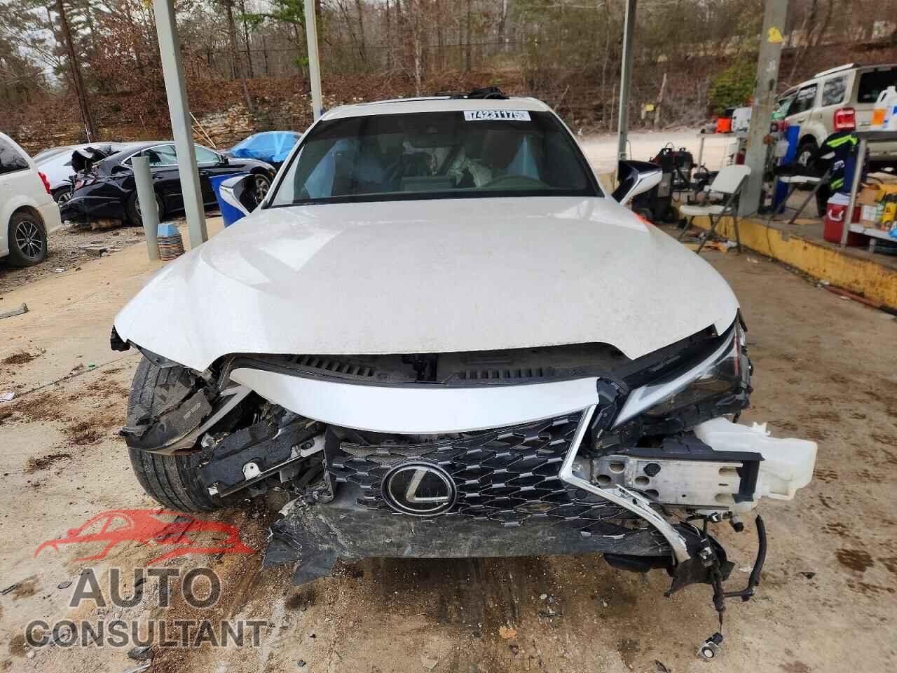 LEXUS IS 2021 - JTHCA1D29M5116204