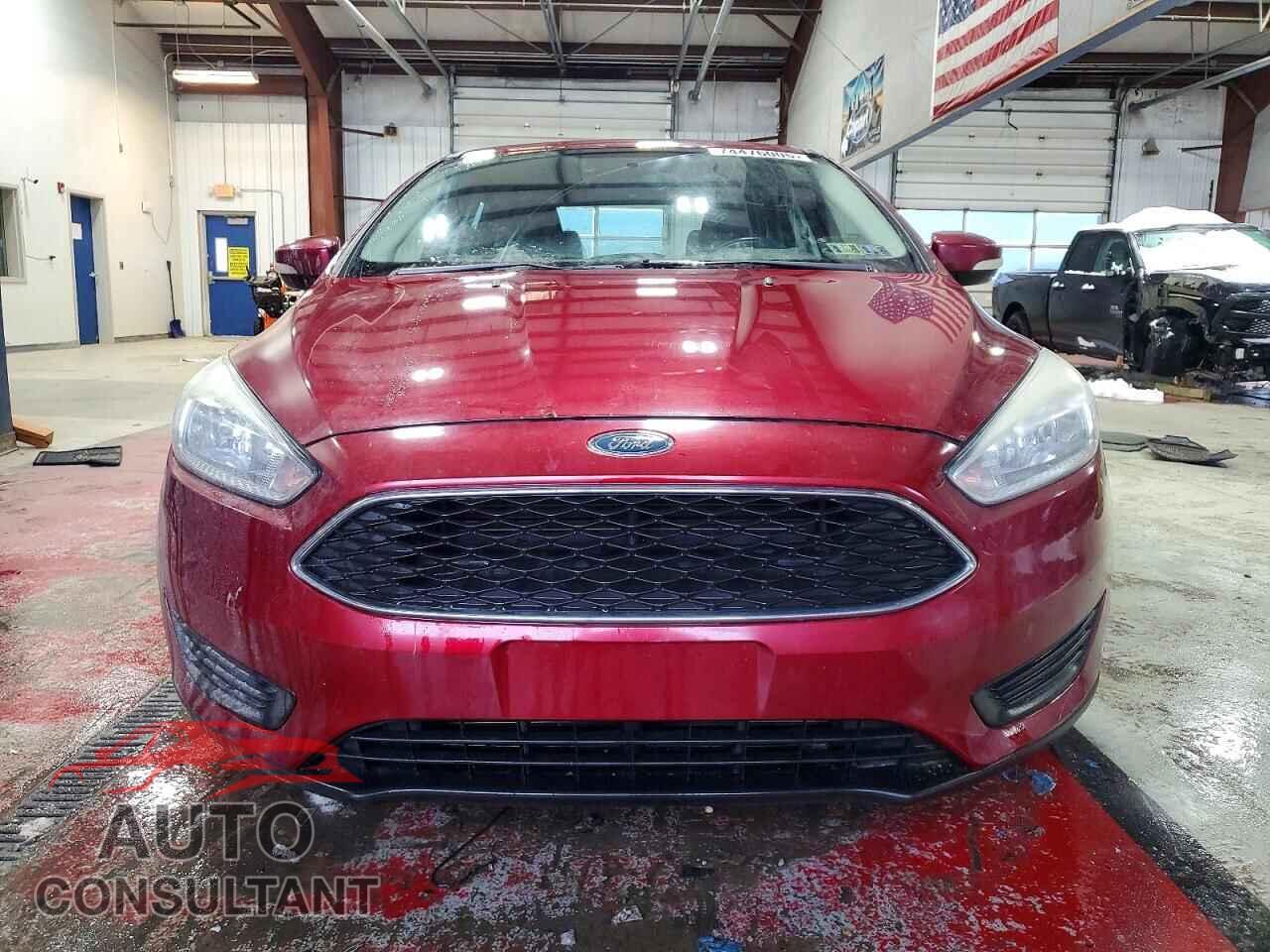 FORD FOCUS 2015 - 1FADP3F21FL217464