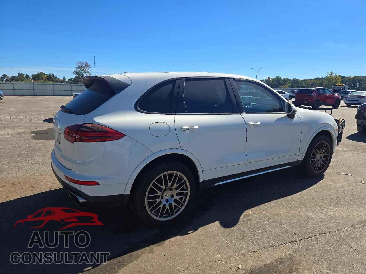 PORSCHE CAYENNE 2016 - WP1AA2A25GKA37958
