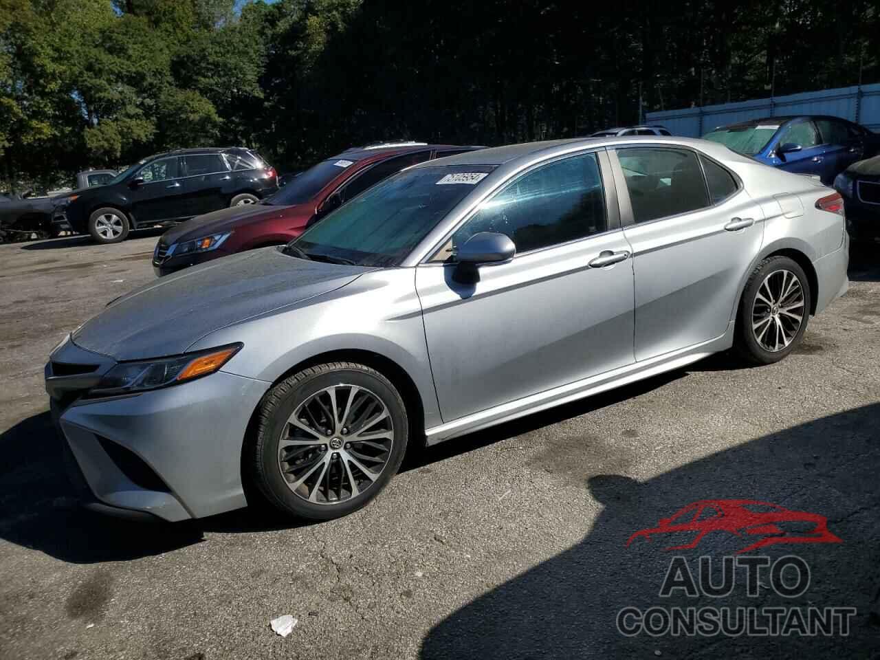 TOYOTA CAMRY 2018 - 4T1B11HK5JU133120