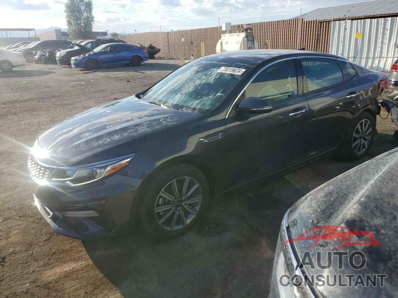 KIA OPTIMA 2019 - 5XXGT4L36KG321660
