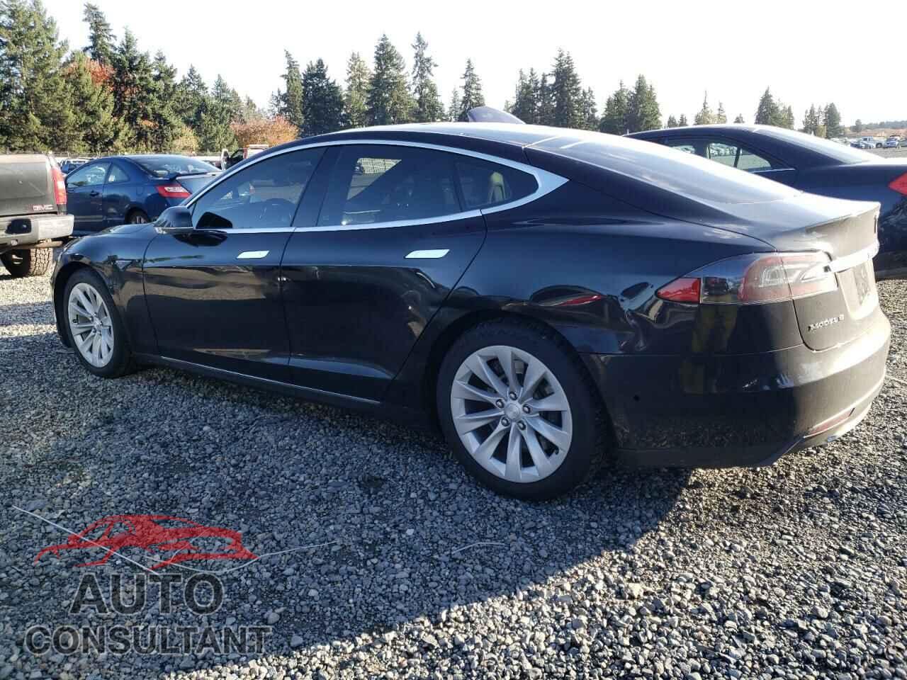 TESLA MODEL S 2015 - 5YJSA1E22FF110824