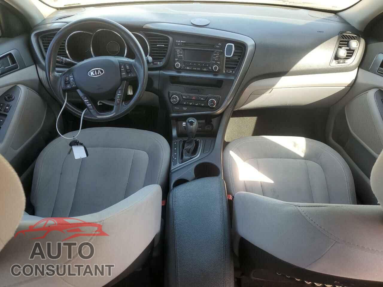 KIA OPTIMA 2011 - KNAGM4A79B5124082