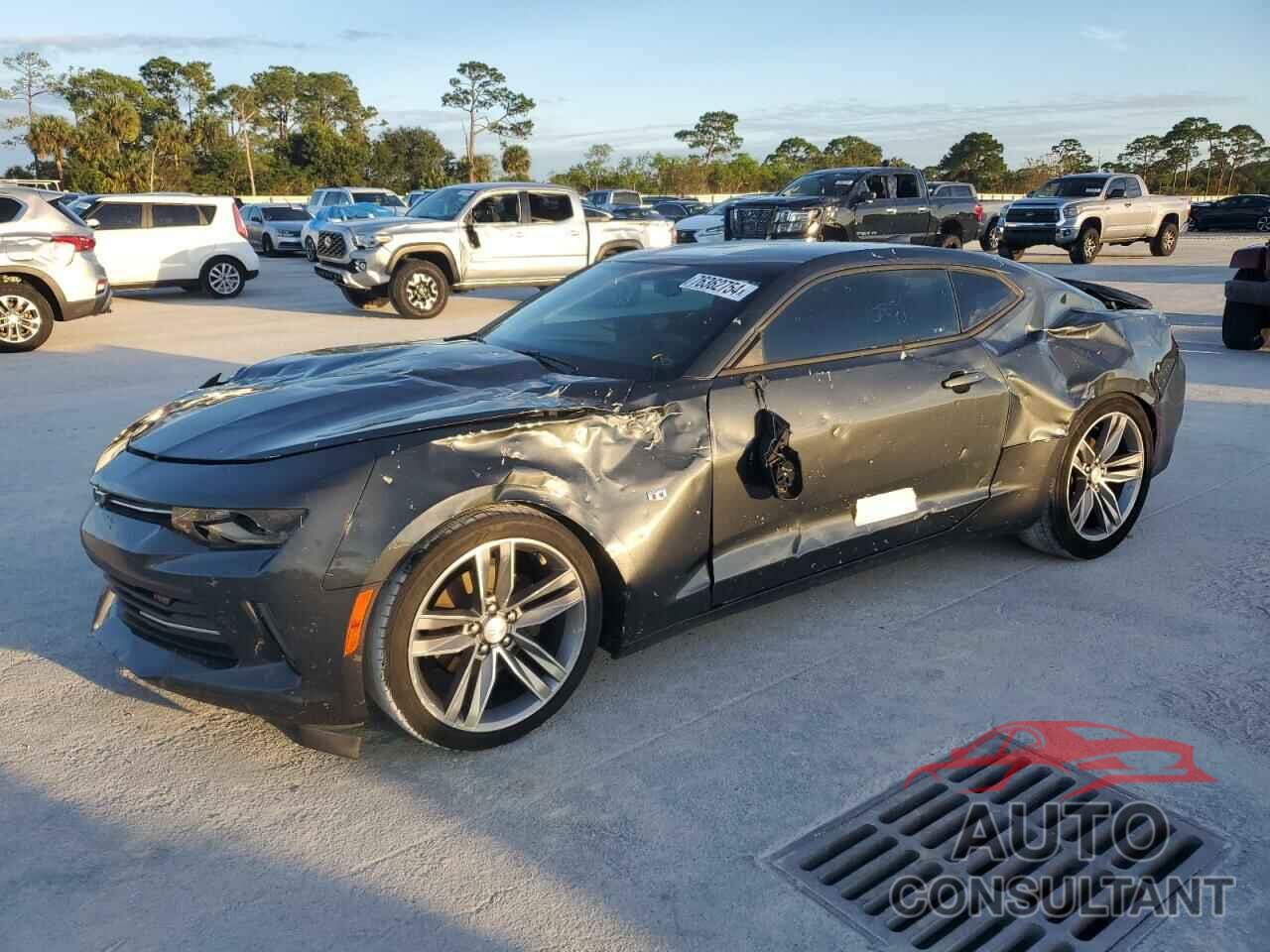 CHEVROLET CAMARO 2018 - 1G1FB1RS3J0140231