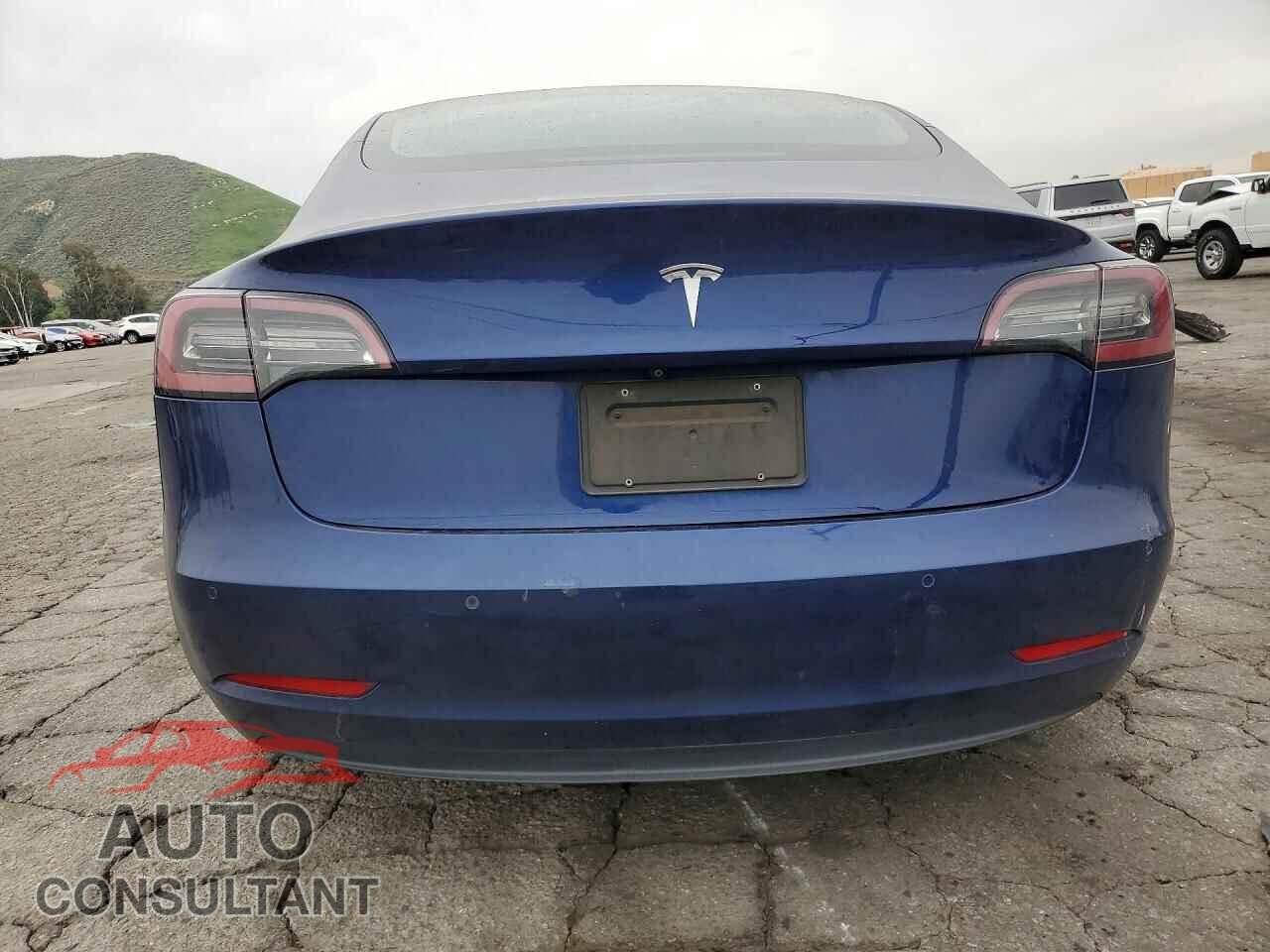 TESLA MODEL 3 2019 - 5YJ3E1EA1KF309387