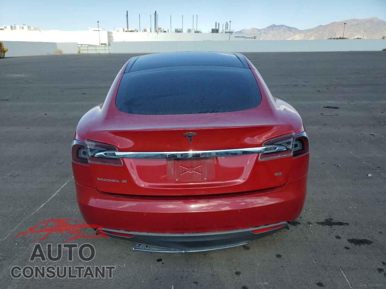 TESLA MODEL S 2014 - 5YJSA1H17EFP53123