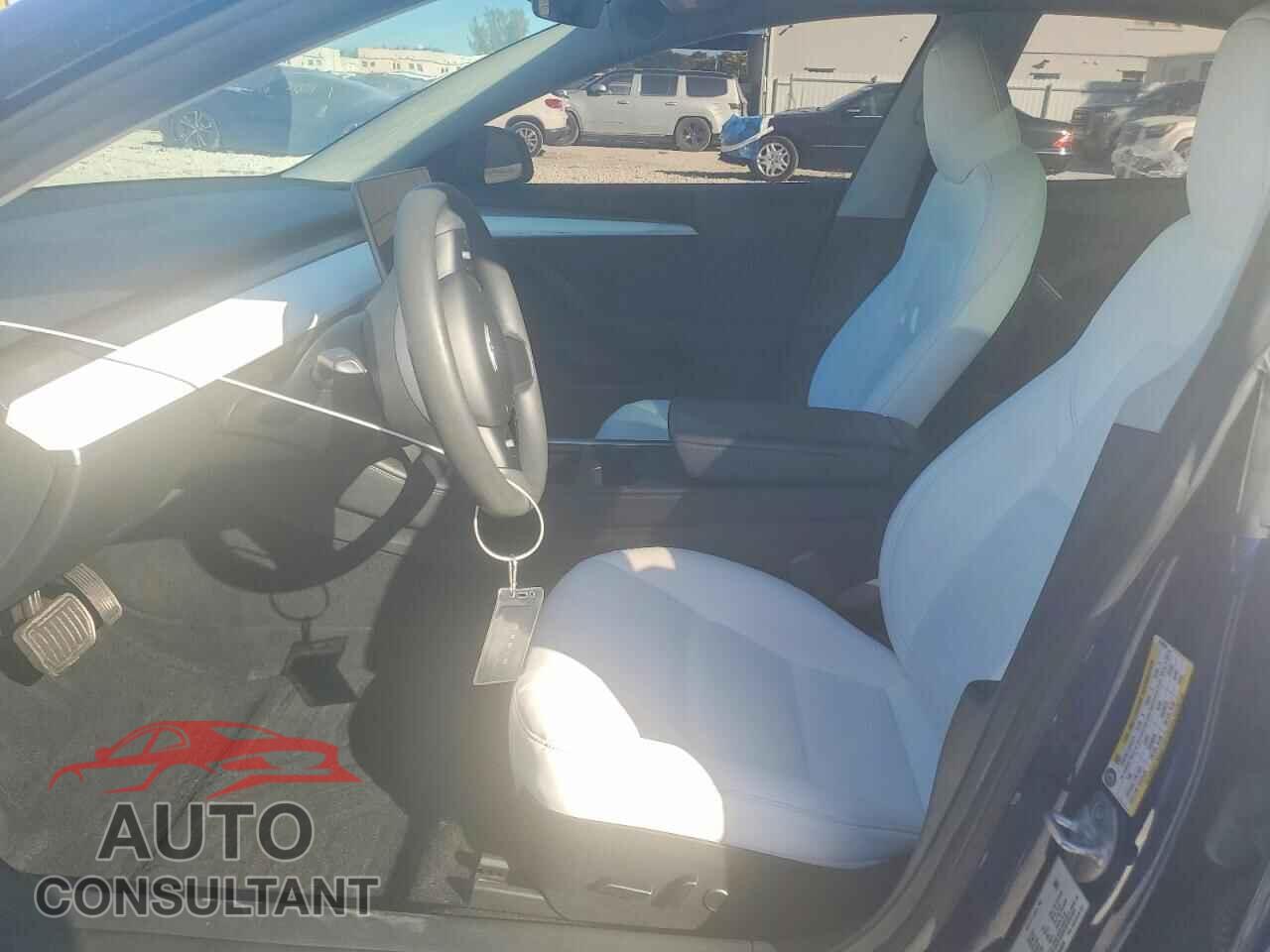 TESLA MODEL 3 2023 - 5YJ3E1EA5PF655854