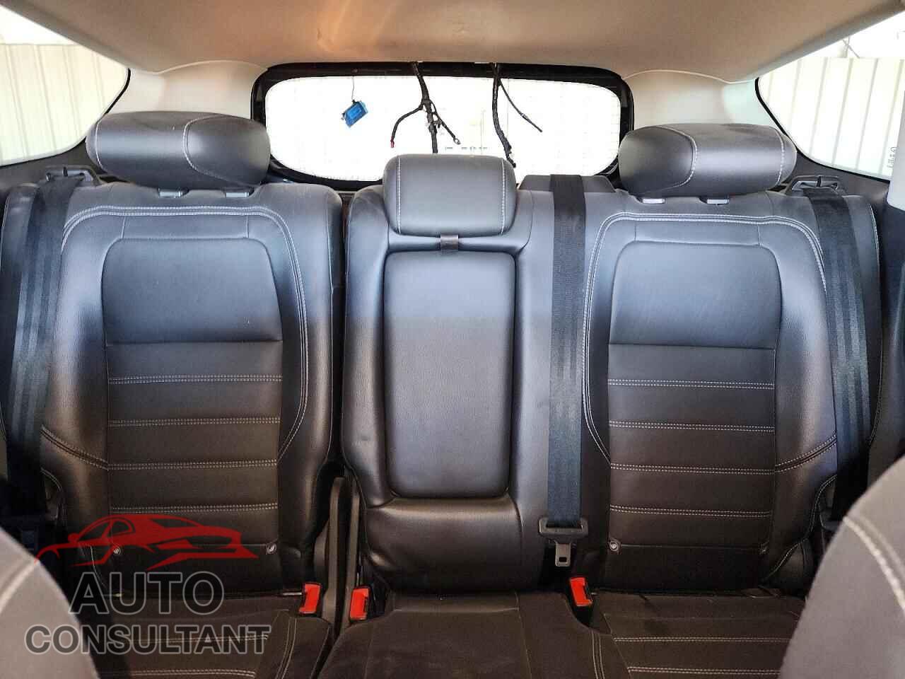 FORD ESCAPE 2017 - 1FMCU0JDXHUC80481